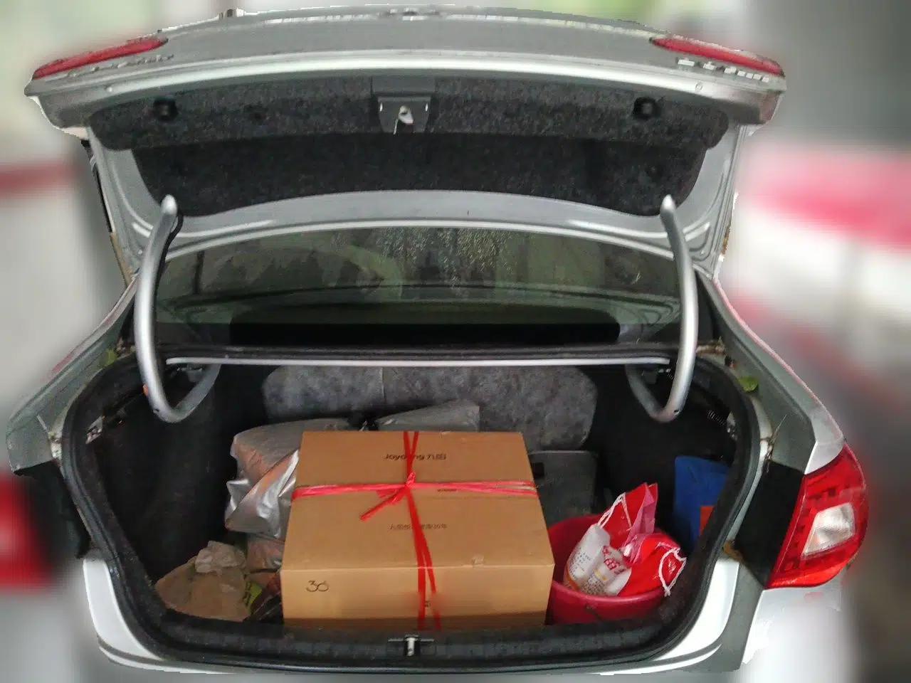 Volkswagen Bora 2011 1.6L Manual Comfort Version — миниатюра 19