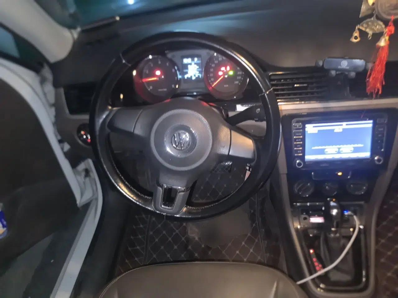 Volkswagen Bora 2013 1.6L Automatic Comfort Model — миниатюра 10