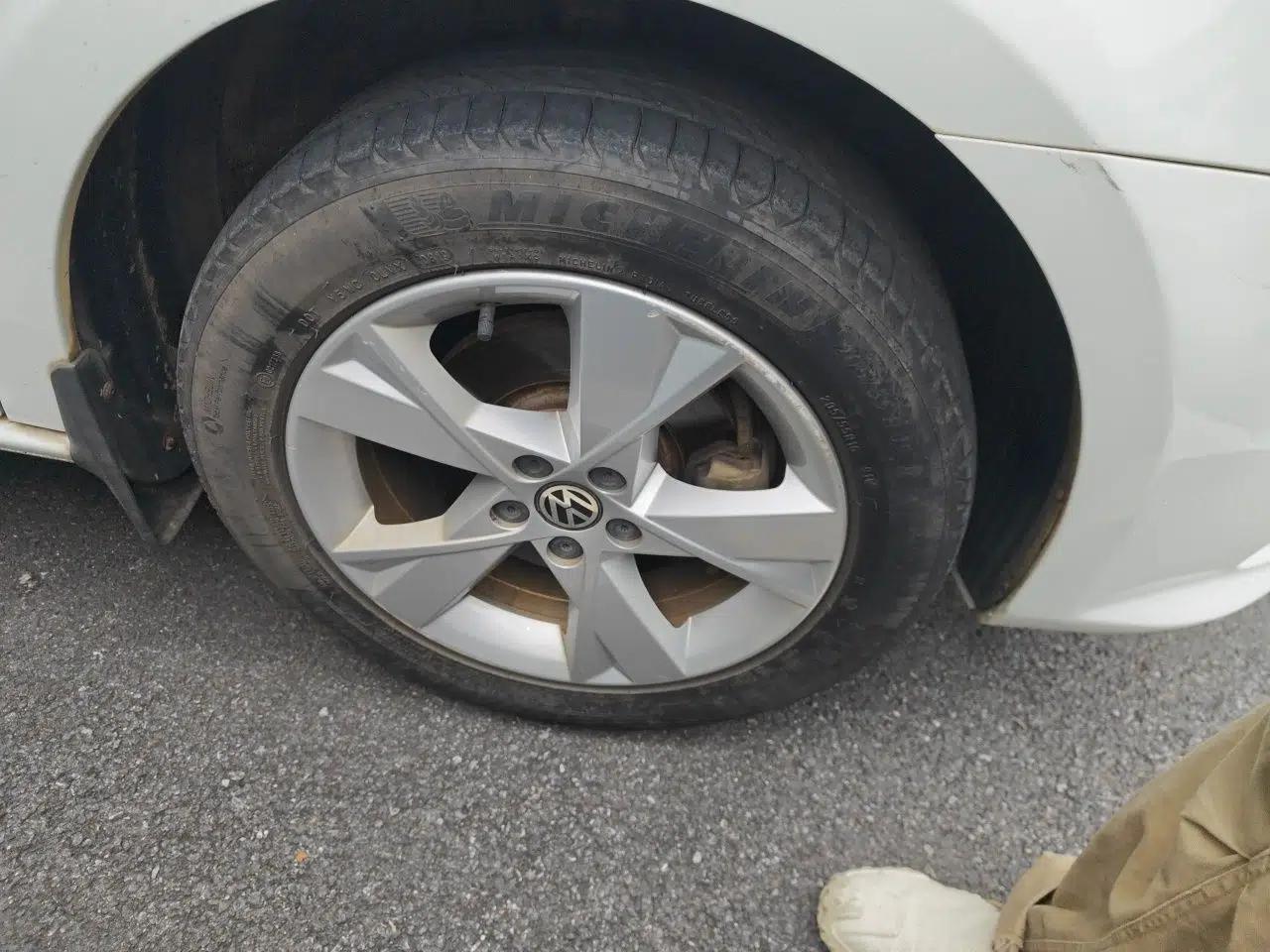 Volkswagen Bora 2015 Value Edition 1.6L Automatic Comfort Version — миниатюра 8