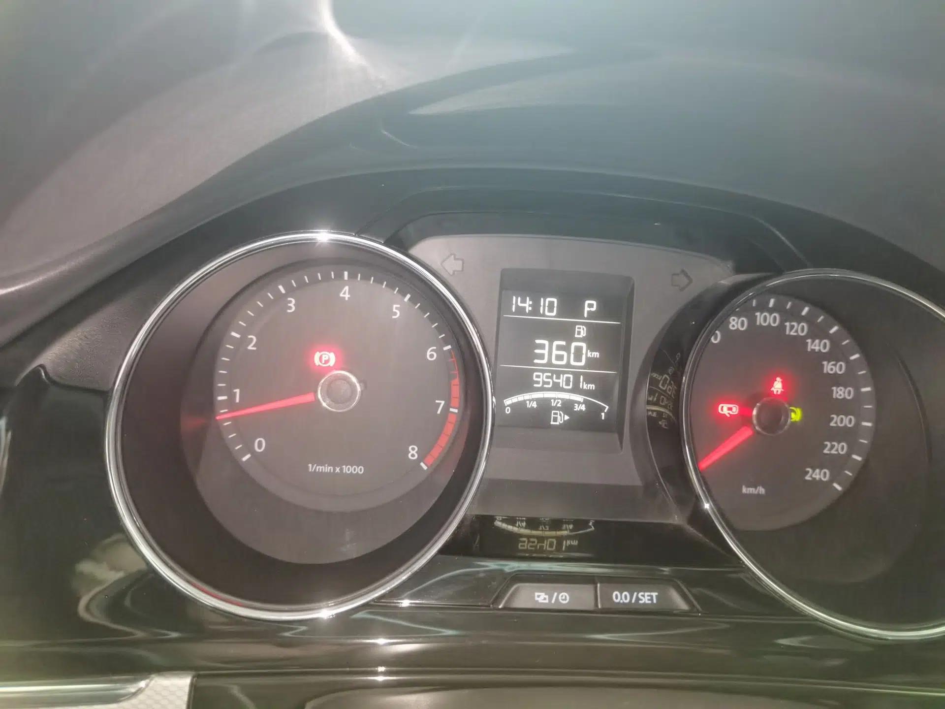 Volkswagen Bora 2015 Value Edition 1.4TSI Automatic Sportline — миниатюра 11