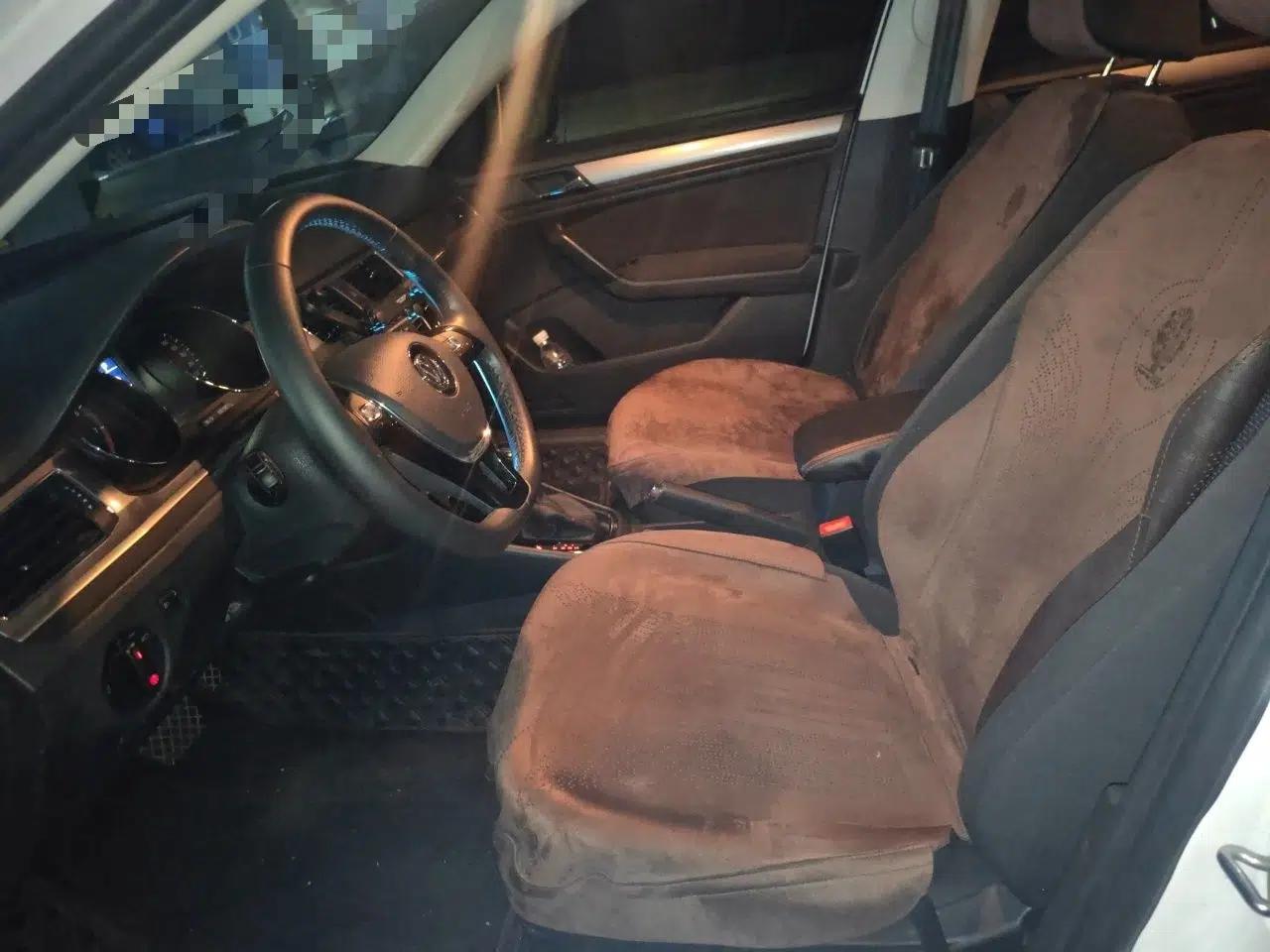 Volkswagen Bora 2019 Bora Legend 1.5L Automatic Leading Model China VI Standard — миниатюра 15