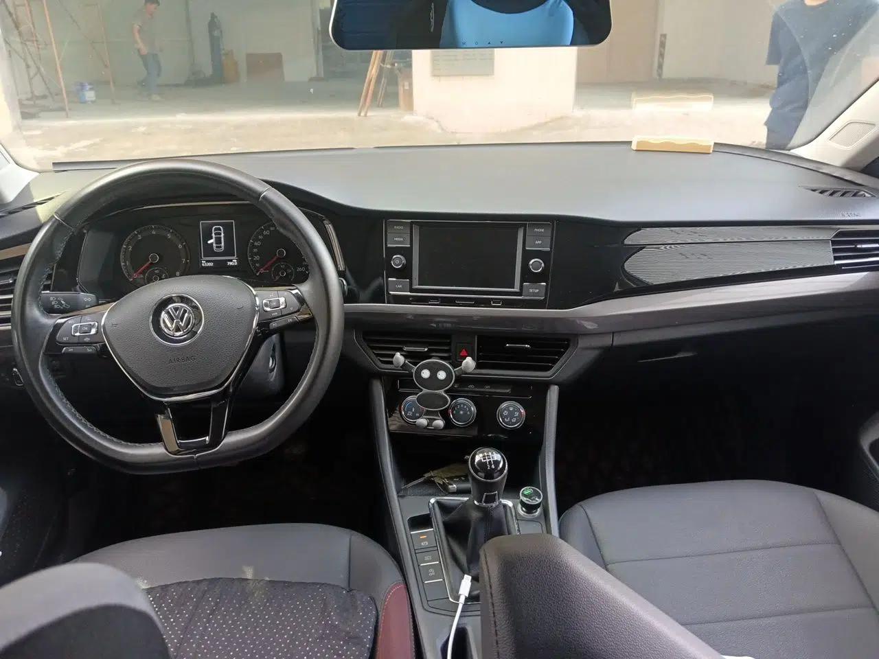 Volkswagen Bora 2020 1.5L Manual Comfort Version — миниатюра 18