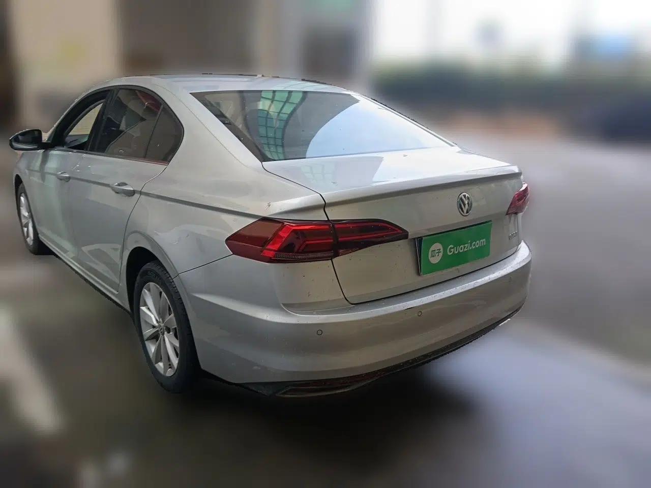 Volkswagen Bora 2020 1.5L Manual Comfort Version — миниатюра 4