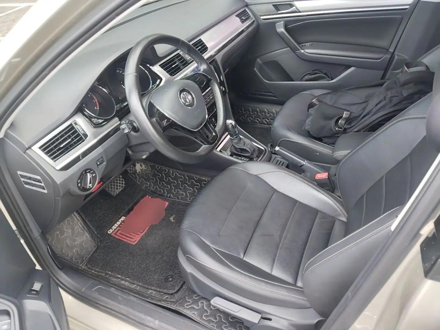 Volkswagen Bora 2017 1.6L Automatic Comfort Model — миниатюра 17
