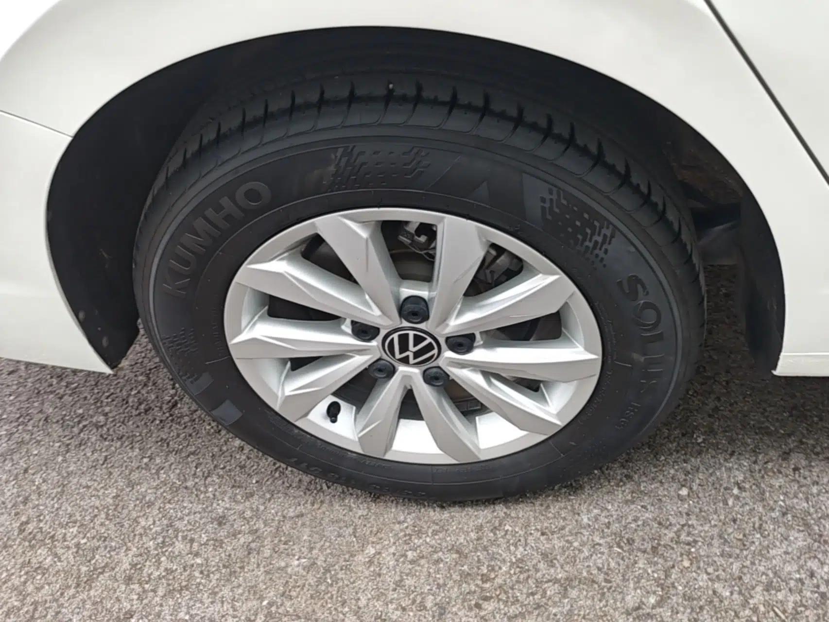Volkswagen Bora 2021 1.5L Automatic Fashionable Smart Connectivity Version — миниатюра 11