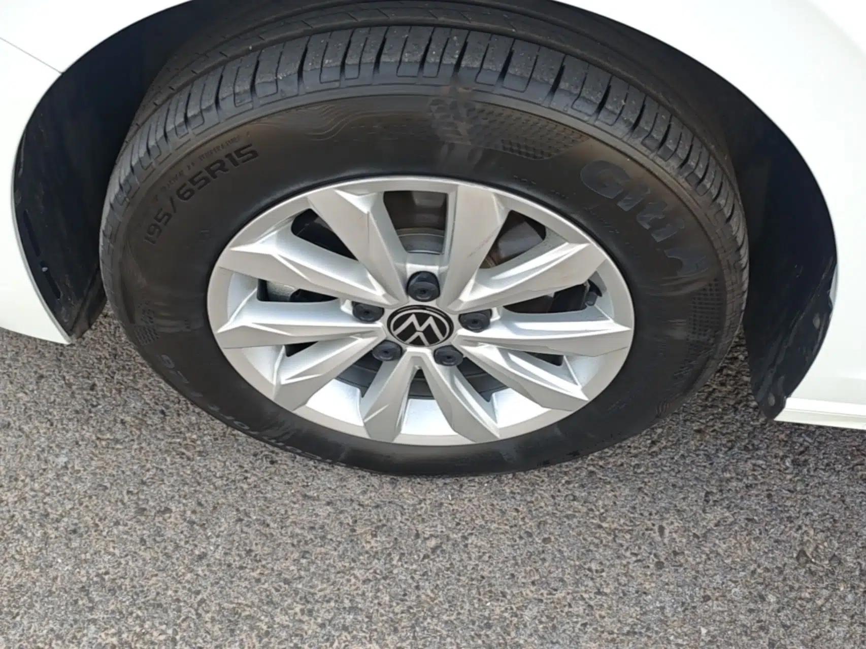 Volkswagen Bora 2021 1.5L Automatic Fashionable Smart Connectivity Version — миниатюра 10