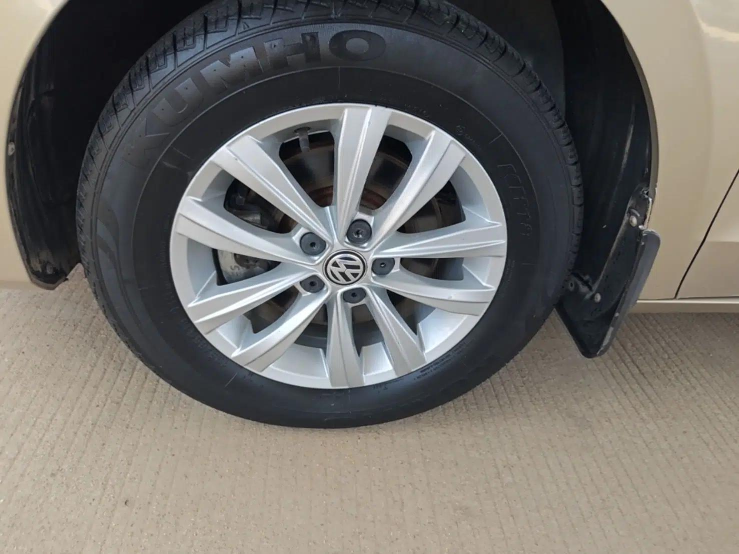 Volkswagen Bora 2016 1.6L Automatic Fashion Model — миниатюра 10