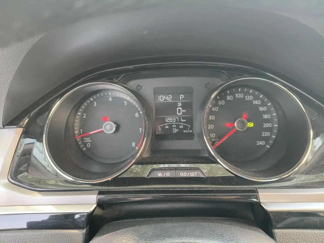 Volkswagen Bora 2017 1.6L Automatic Comfort Model — миниатюра 11