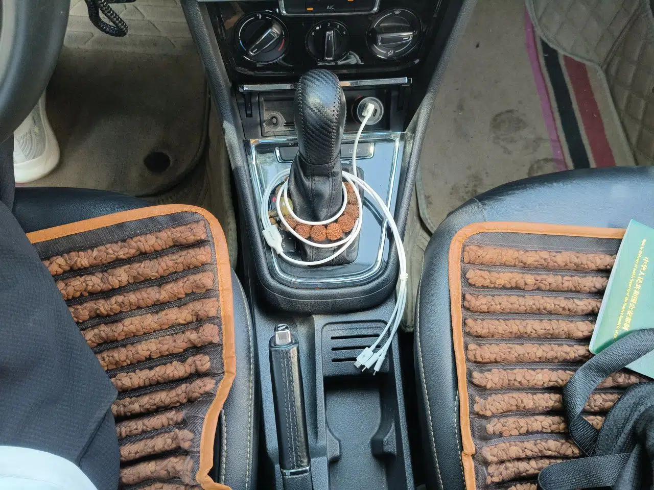 Volkswagen Bora 2017 1.6L Automatic Comfort Model — миниатюра 14