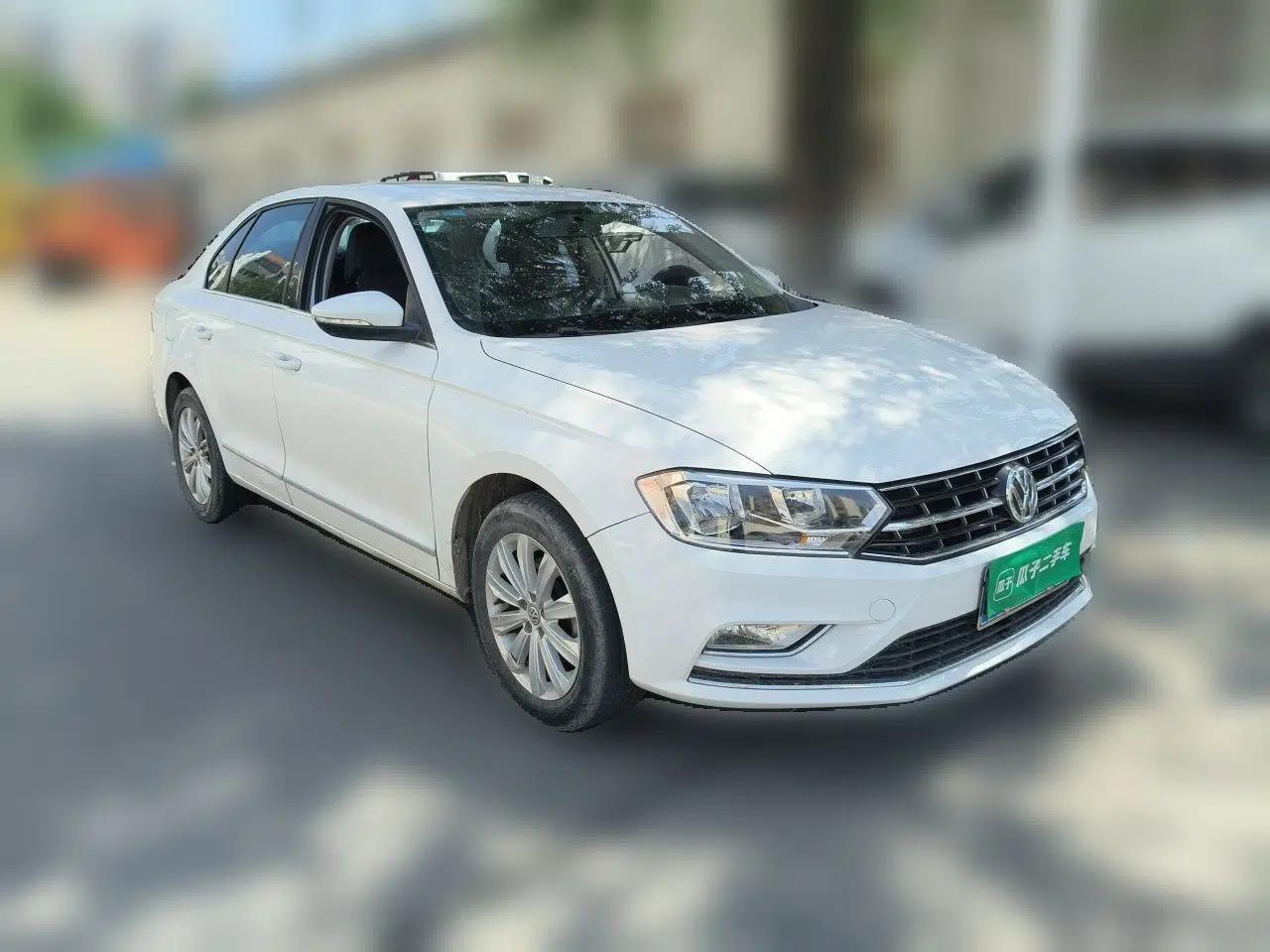 Volkswagen Bora 2017 1.6L Automatic Comfort Model — миниатюра 3