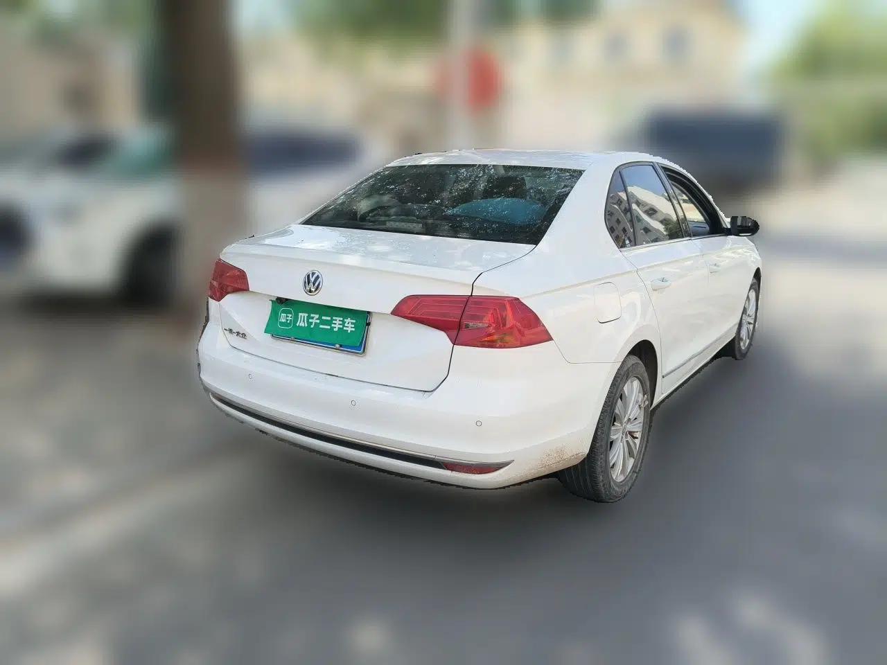 Volkswagen Bora 2017 1.6L Automatic Comfort Model — миниатюра 6