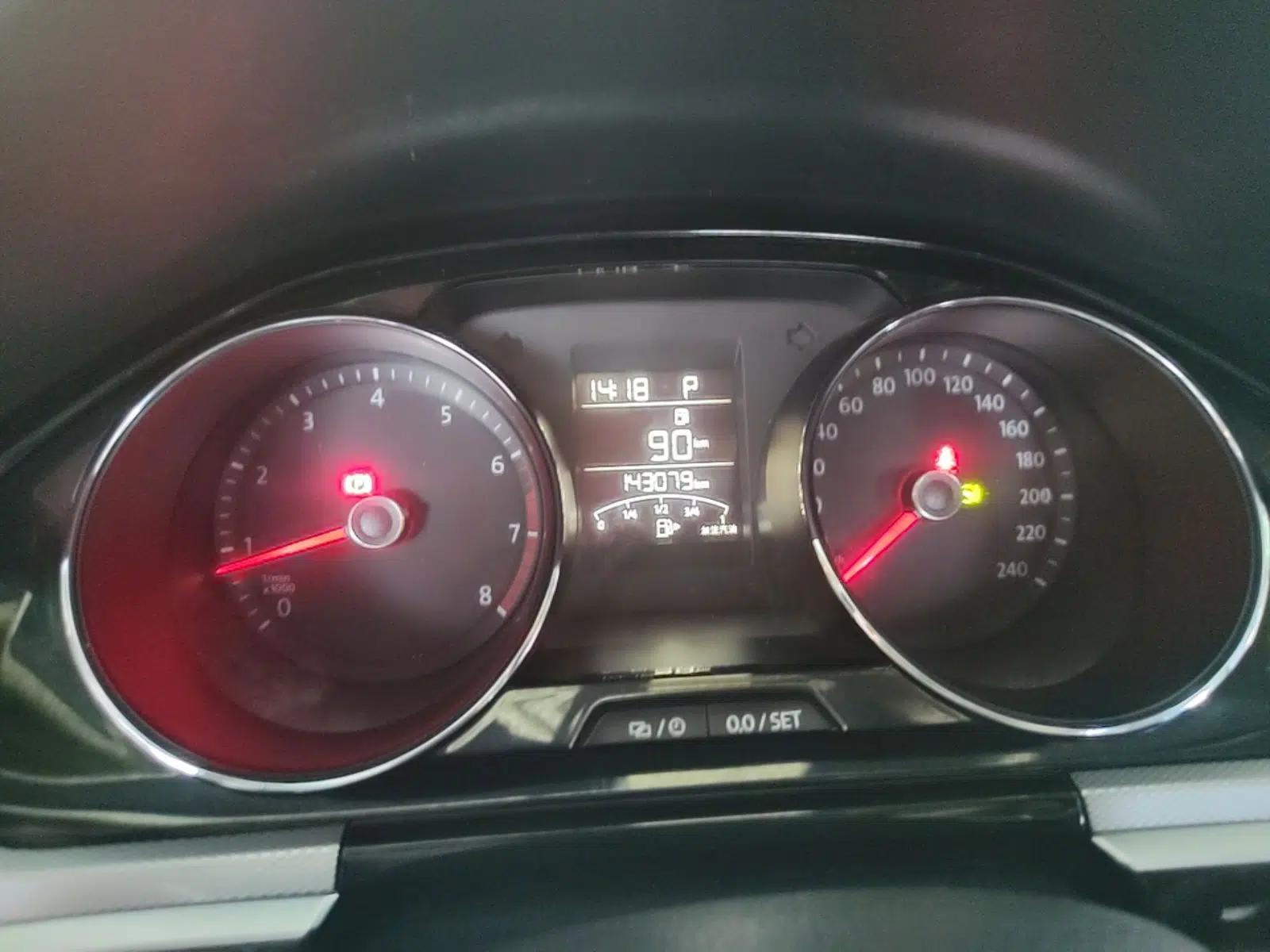 Volkswagen Bora 2016 1.6L Automatic Comfort Model — миниатюра 14