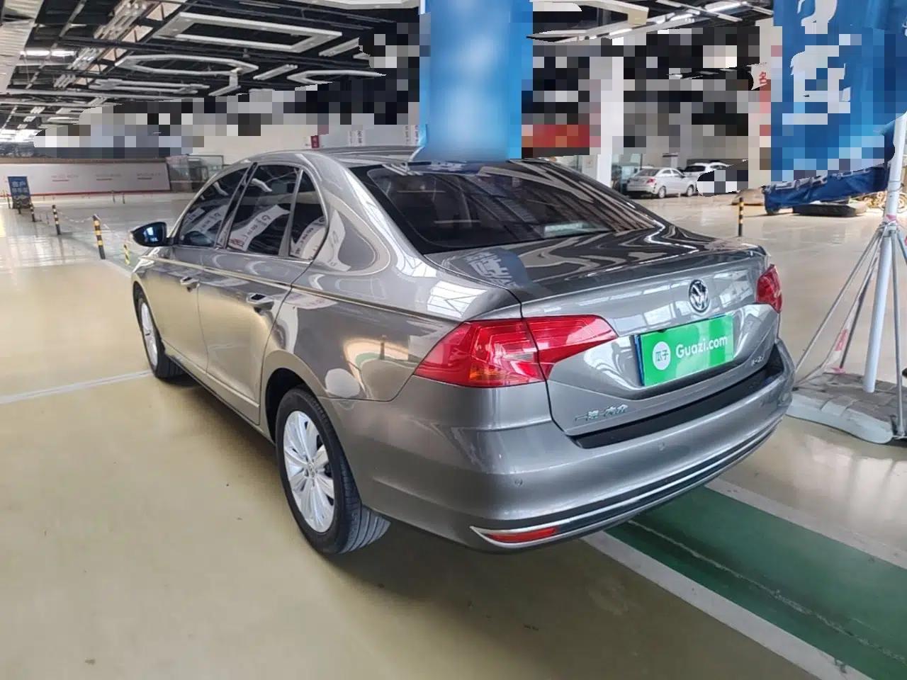 Volkswagen Bora 2016 1.6L Automatic Comfort Model — миниатюра 4