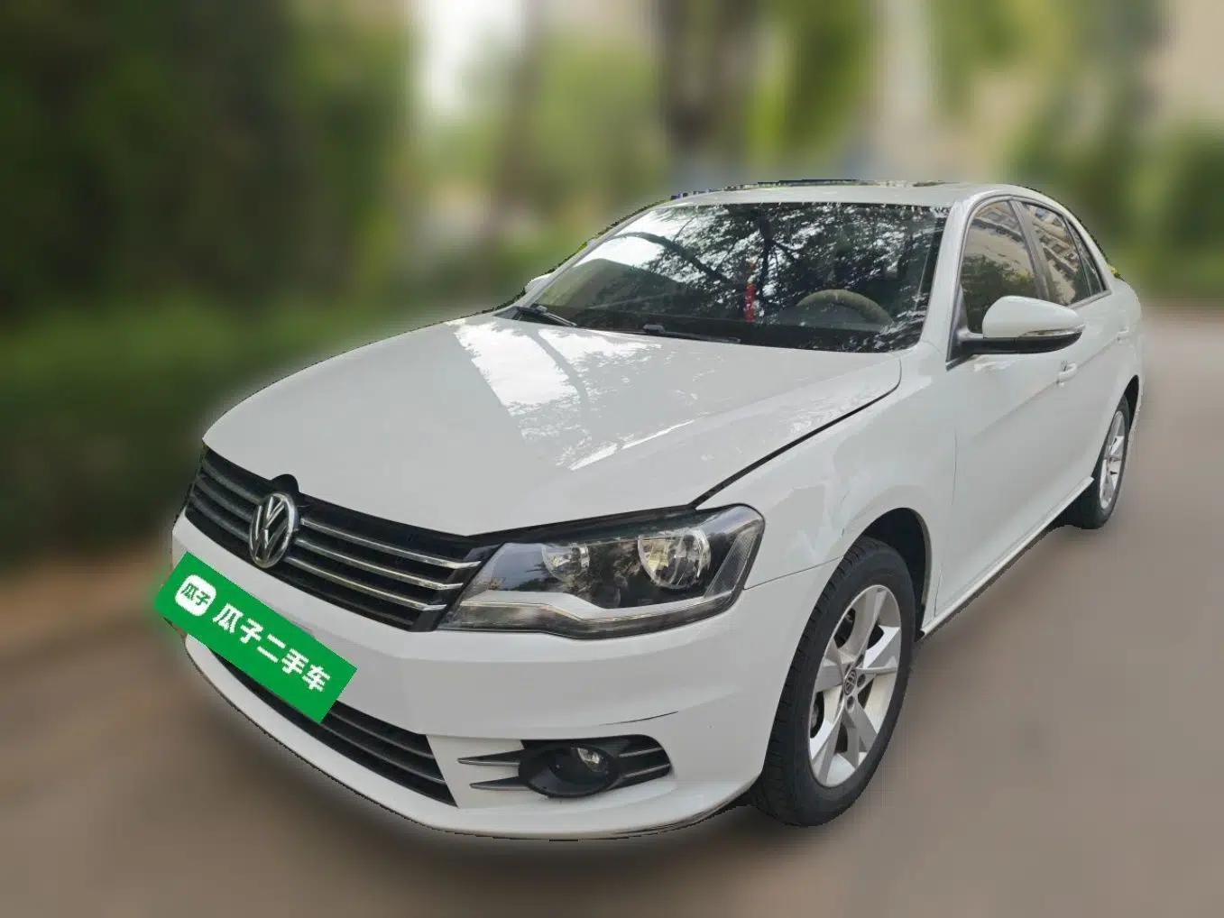 Volkswagen Bora 2014 1.6L Automatic Comfort Model — миниатюра 1