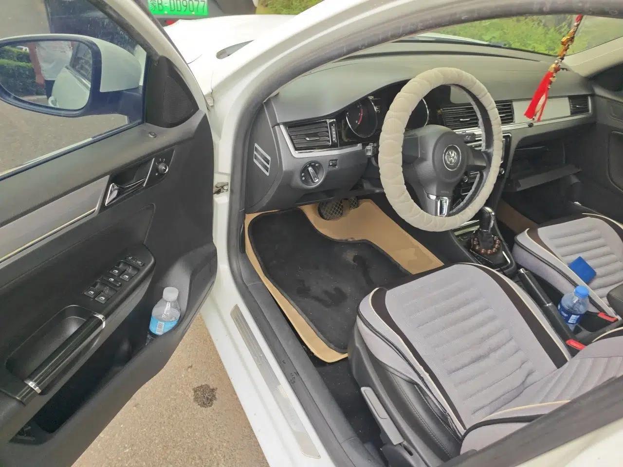 Volkswagen Bora 2014 1.6L Automatic Comfort Model — миниатюра 16