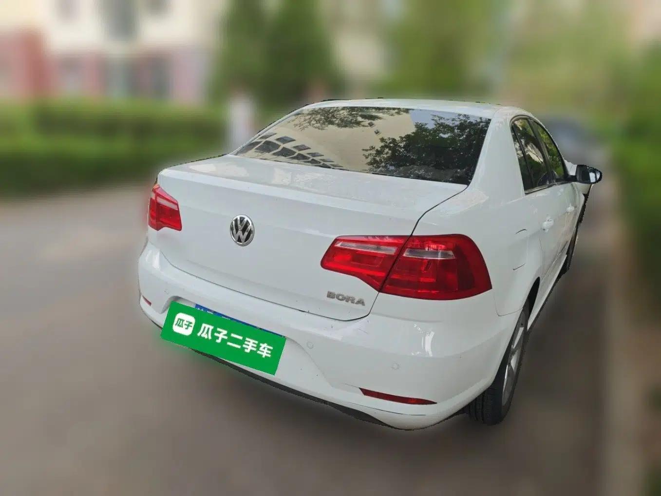 Volkswagen Bora 2014 1.6L Automatic Comfort Model — миниатюра 6