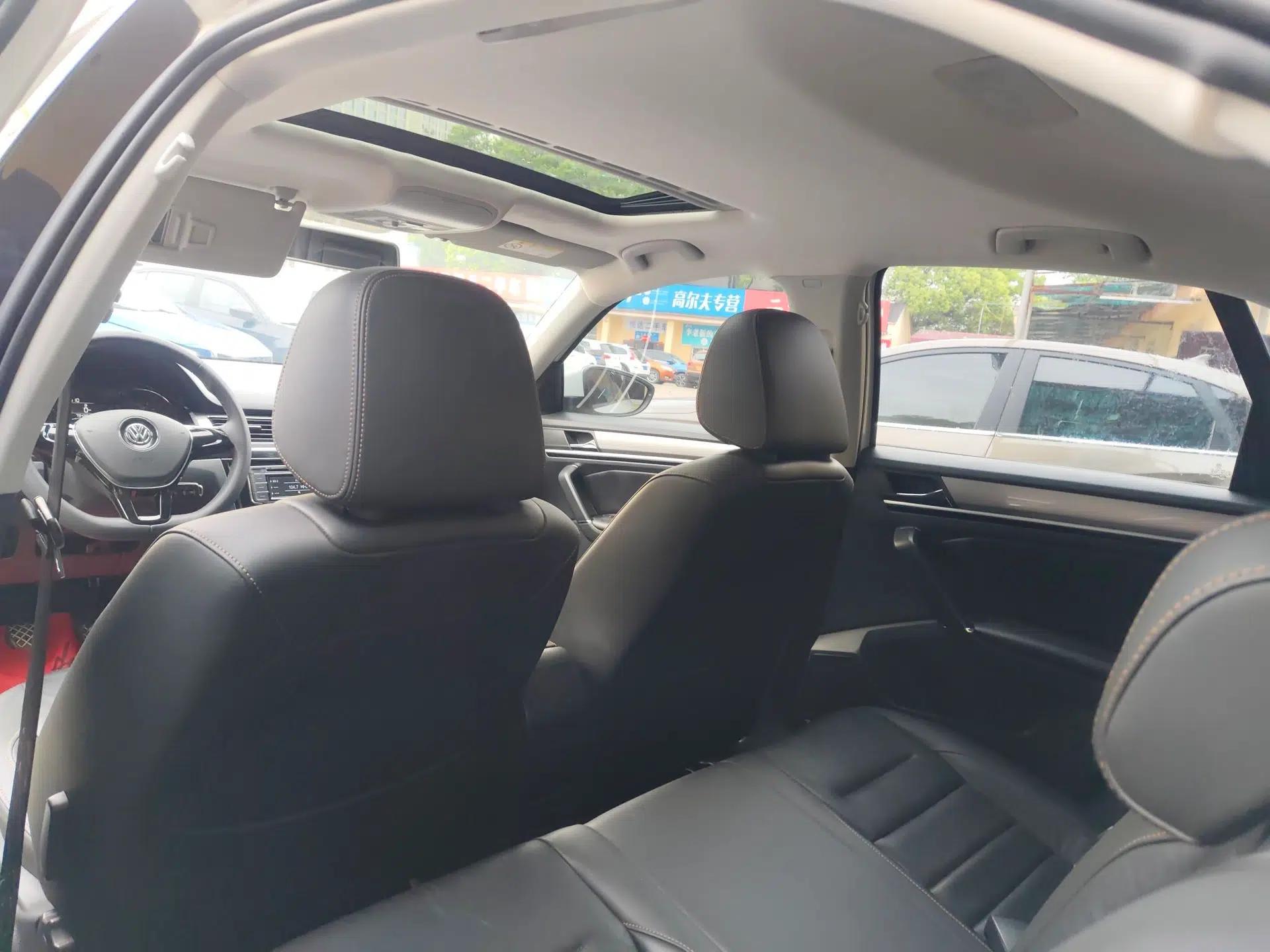 Volkswagen Bora 2016 230TSI Manual Comfort Version — миниатюра 26