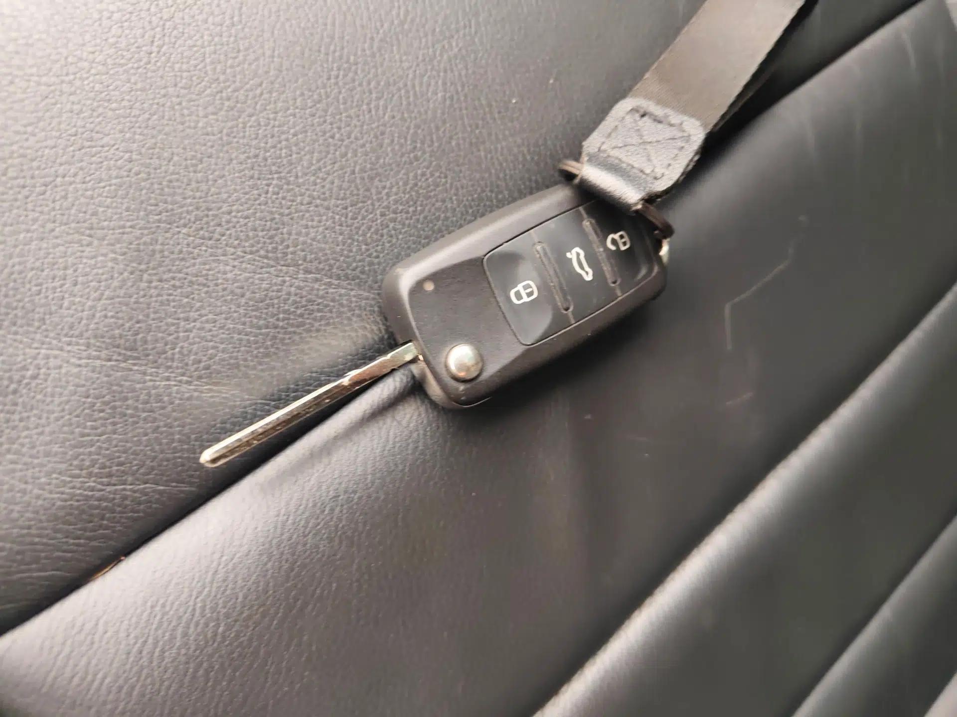 Volkswagen Bora 2016 230TSI Manual Comfort Version — миниатюра 28
