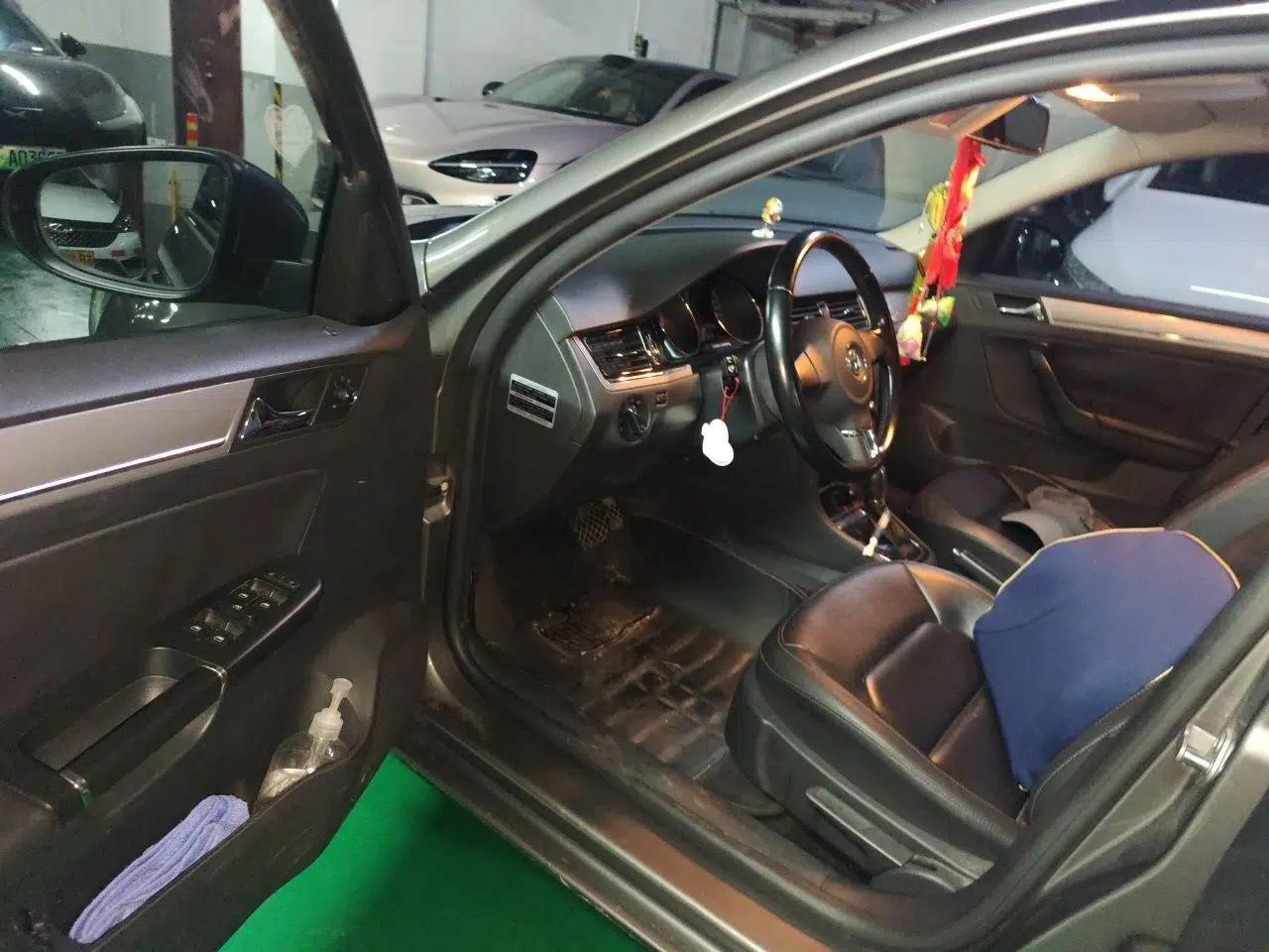 Volkswagen Bora 2013 1.6L Automatic Comfort Model — миниатюра 16