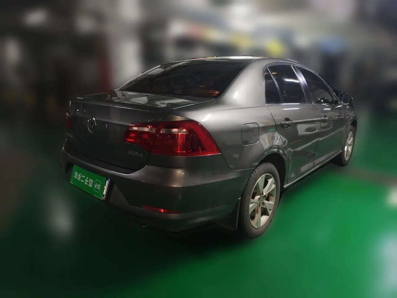 Volkswagen Bora 2013 1.6L Automatic Comfort Model — миниатюра 6