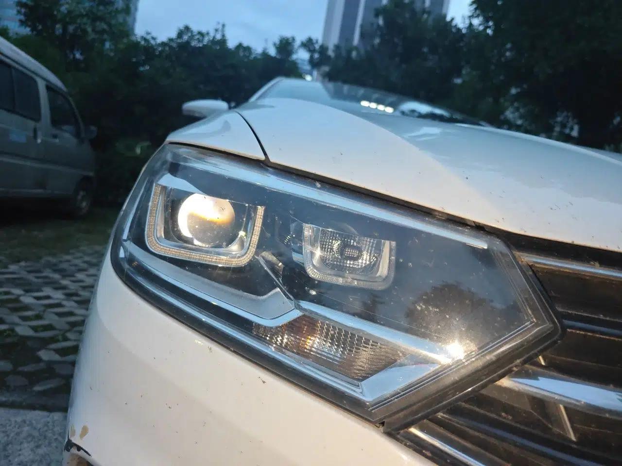 Volkswagen Bora 2018 1.5L Automatic Comfort Model — миниатюра 7