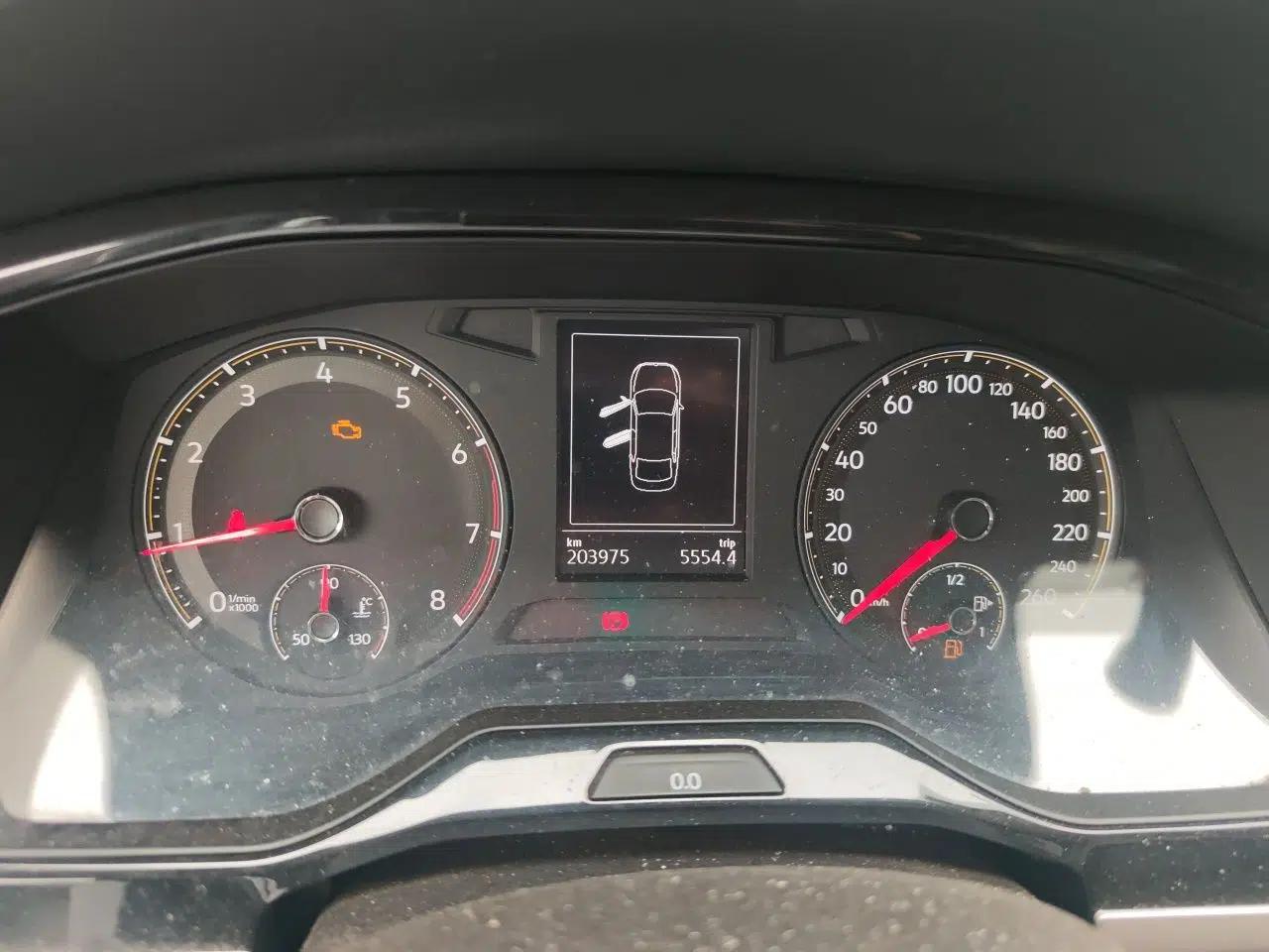 Volkswagen Bora 2020 1.5L Automatic Fashion Edition — миниатюра 11