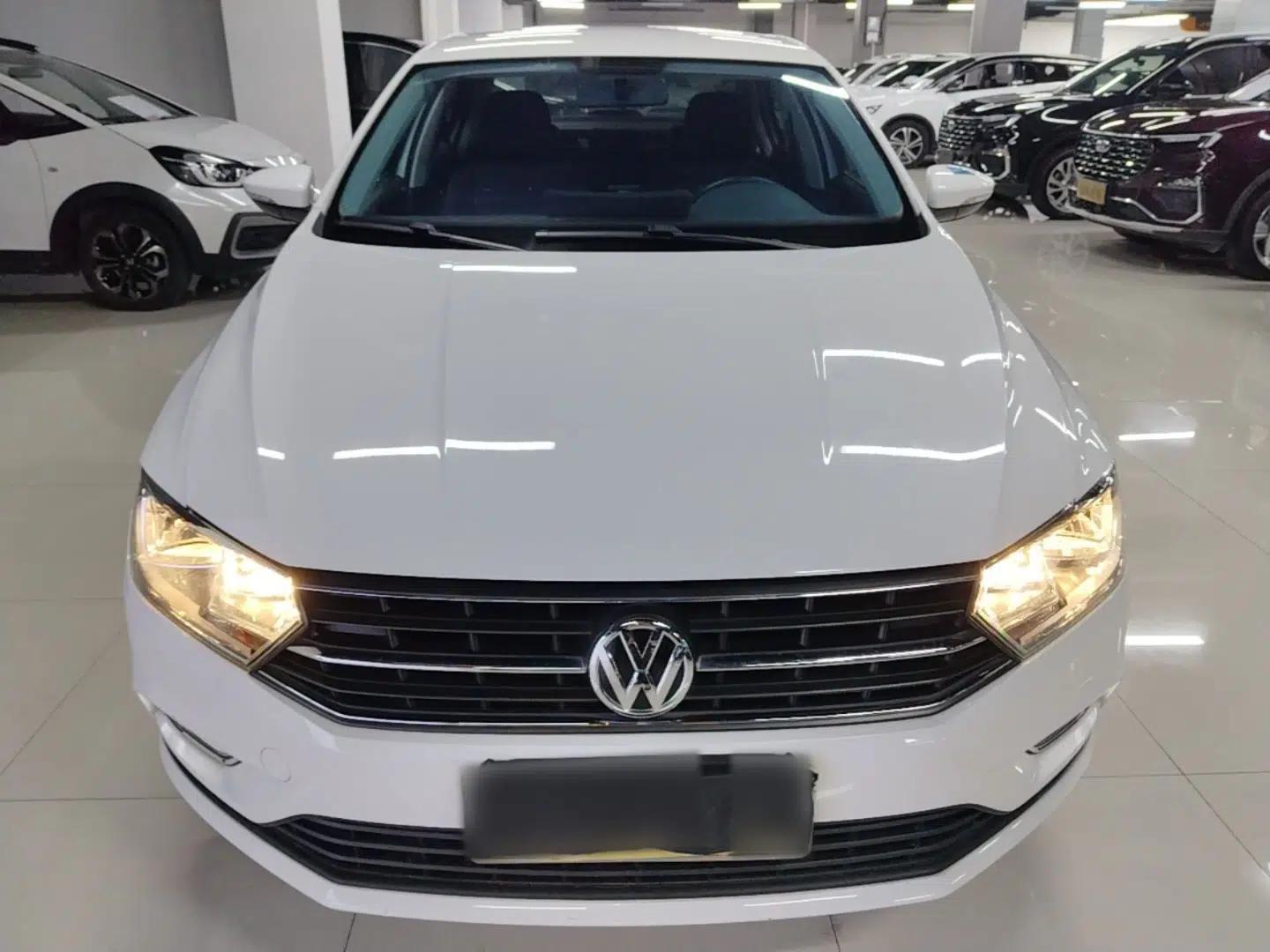 Volkswagen Bora 2019 Facelift Bora·Legend 1.5L Automatic Fashion Edition China VI Standard — миниатюра 2