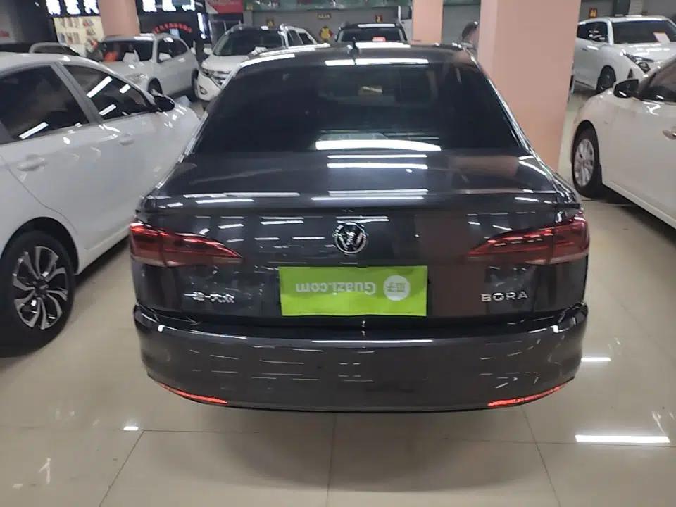 Volkswagen Bora 2021 1.5L Automatic Fashionable Smart Connectivity Version — миниатюра 5