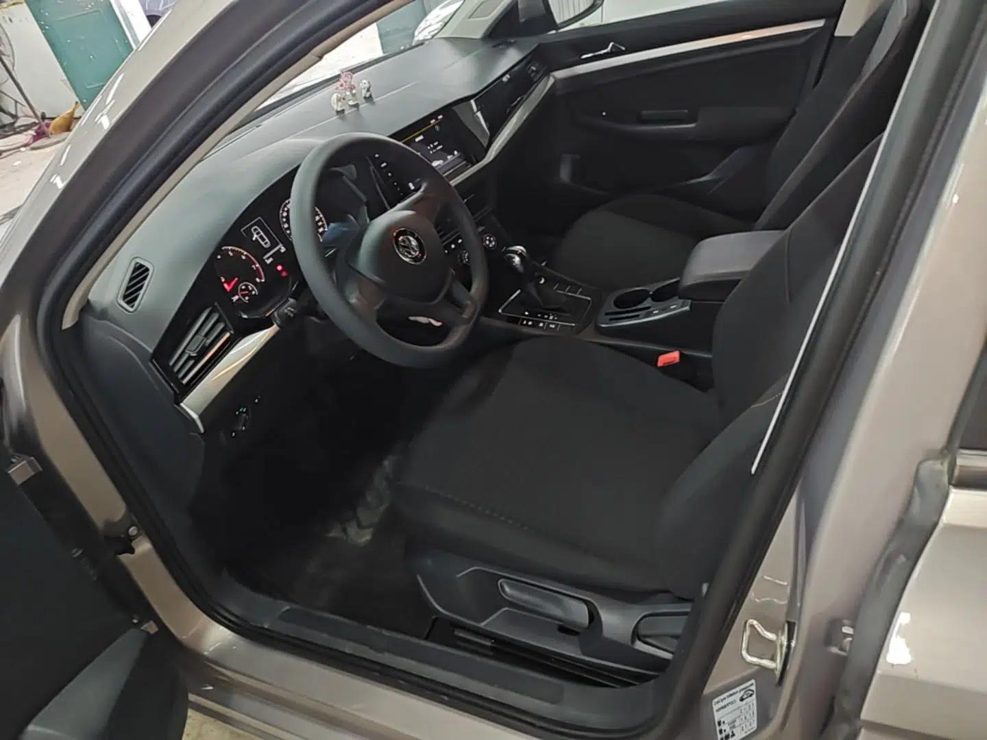 Volkswagen Bora 2019 1.5L Automatic Fashion Model — миниатюра 17