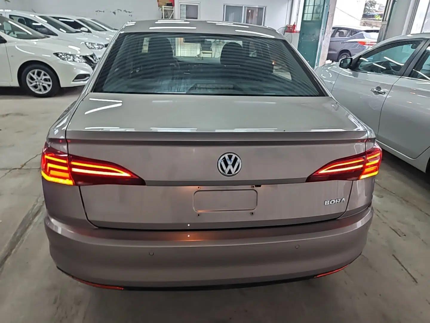 Volkswagen Bora 2019 1.5L Automatic Fashion Model — миниатюра 5