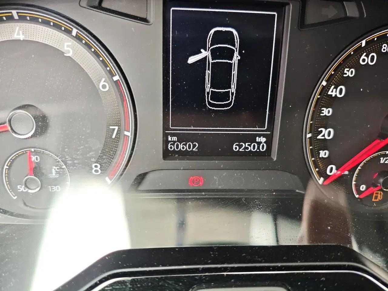 Volkswagen Bora 2021 1.5L Automatic Fashionable Smart Connectivity Version — миниатюра 12