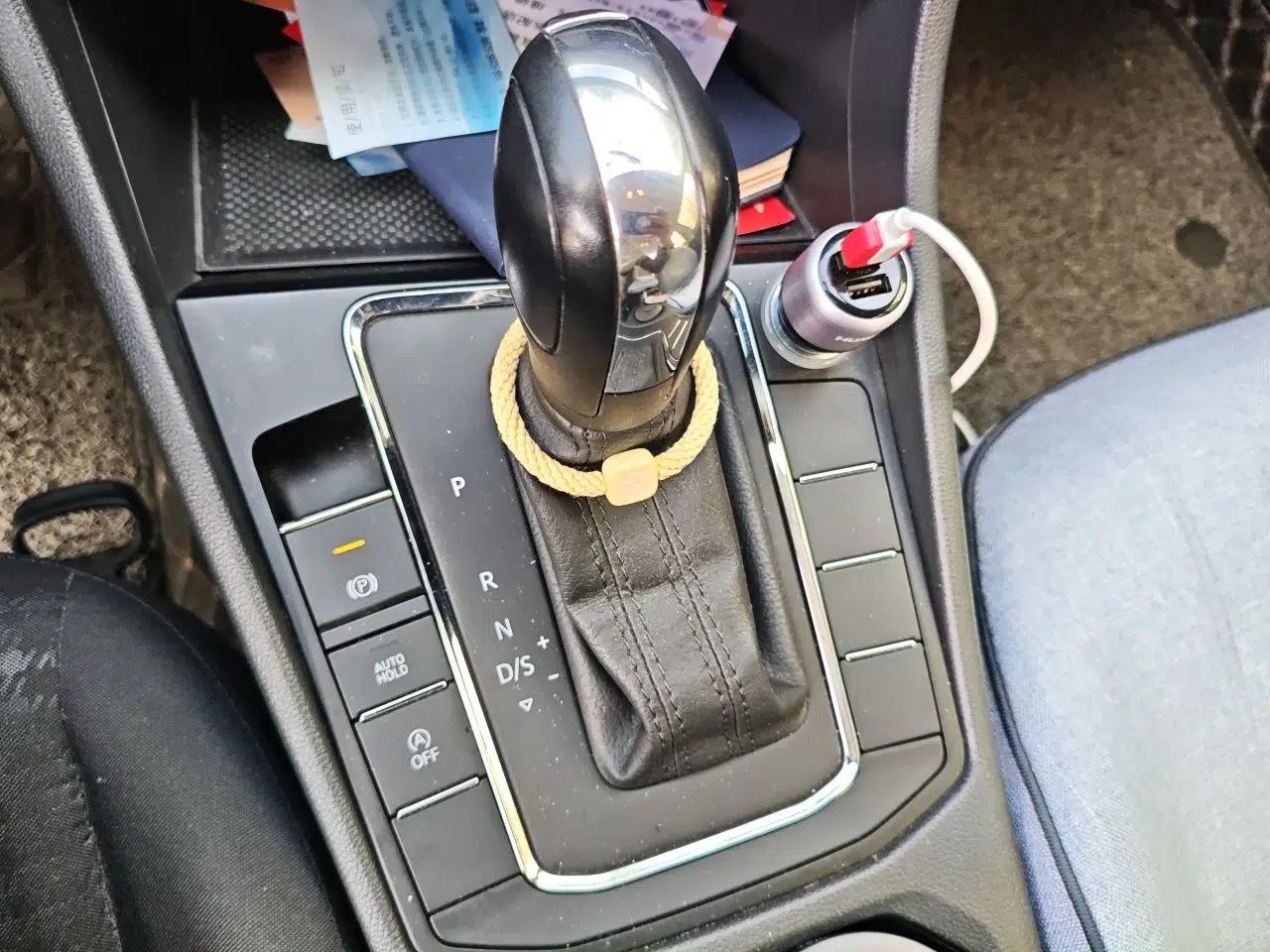 Volkswagen Bora 2021 1.5L Automatic Fashionable Smart Connectivity Version — миниатюра 14