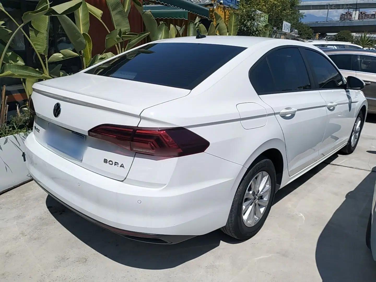 Volkswagen Bora 2021 1.5L Automatic Fashionable Smart Connectivity Version — миниатюра 6