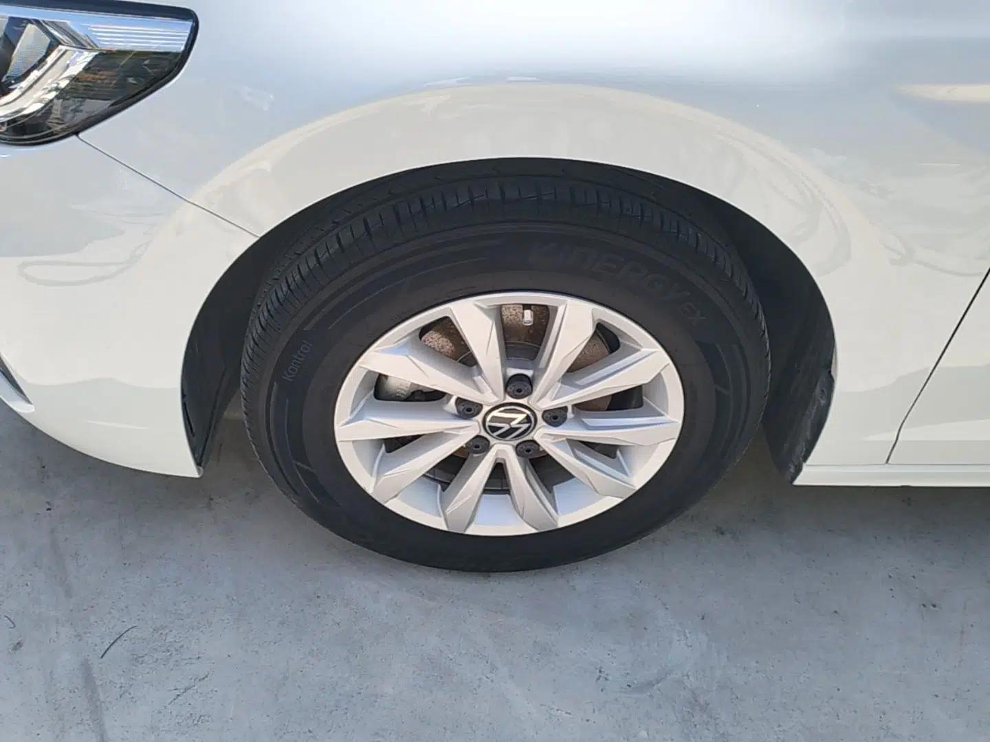 Volkswagen Bora 2021 1.5L Automatic Fashionable Smart Connectivity Version — миниатюра 10