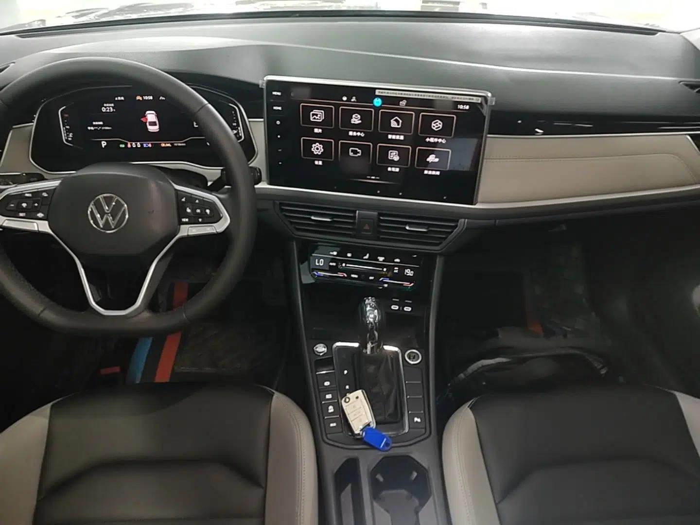 Volkswagen Bora 2023 300TSI DSG Prestige Edition — миниатюра 17