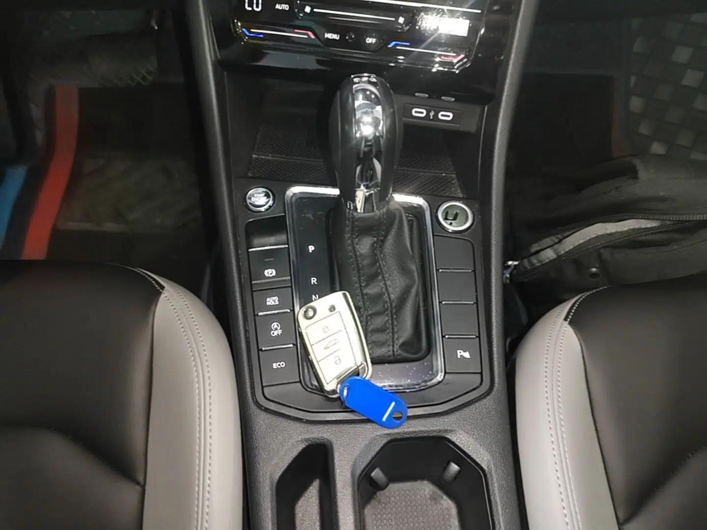 Volkswagen Bora 2023 300TSI DSG Prestige Edition — миниатюра 21