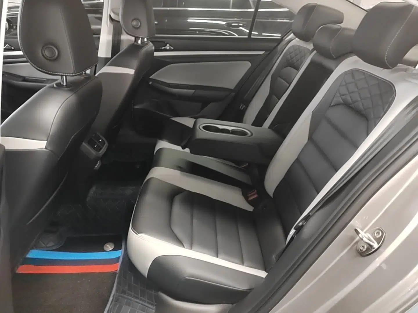 Volkswagen Bora 2023 300TSI DSG Prestige Edition — миниатюра 25