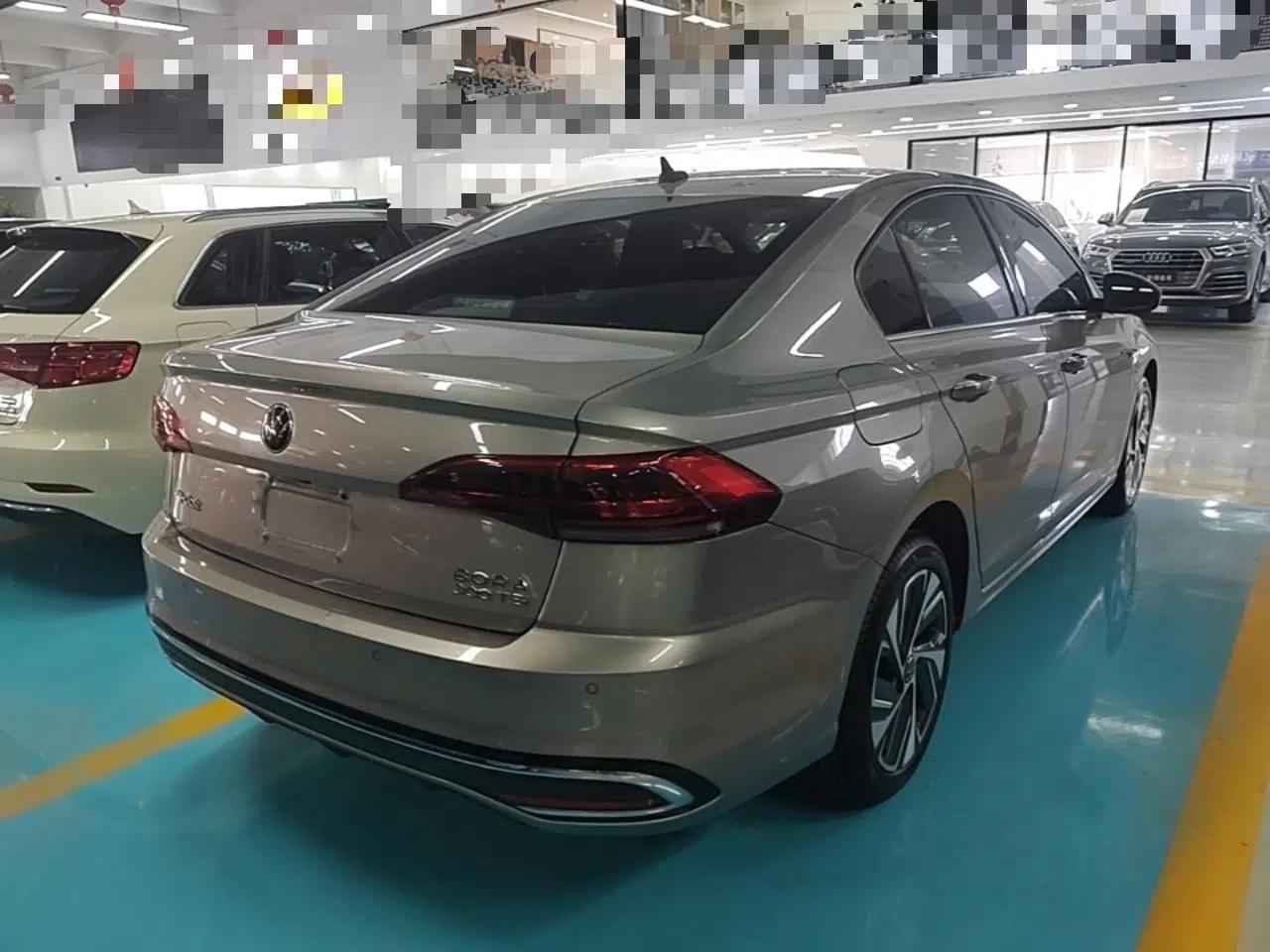 Volkswagen Bora 2023 300TSI DSG Prestige Edition — миниатюра 6