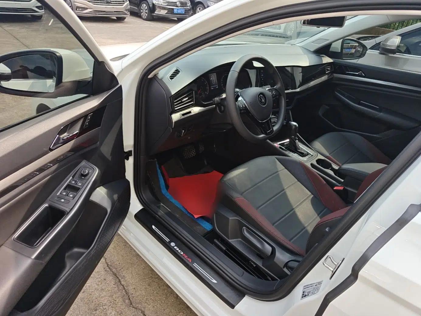 Volkswagen Bora 2021 1.5L Automatic Elite Smart Connect Edition — миниатюра 18