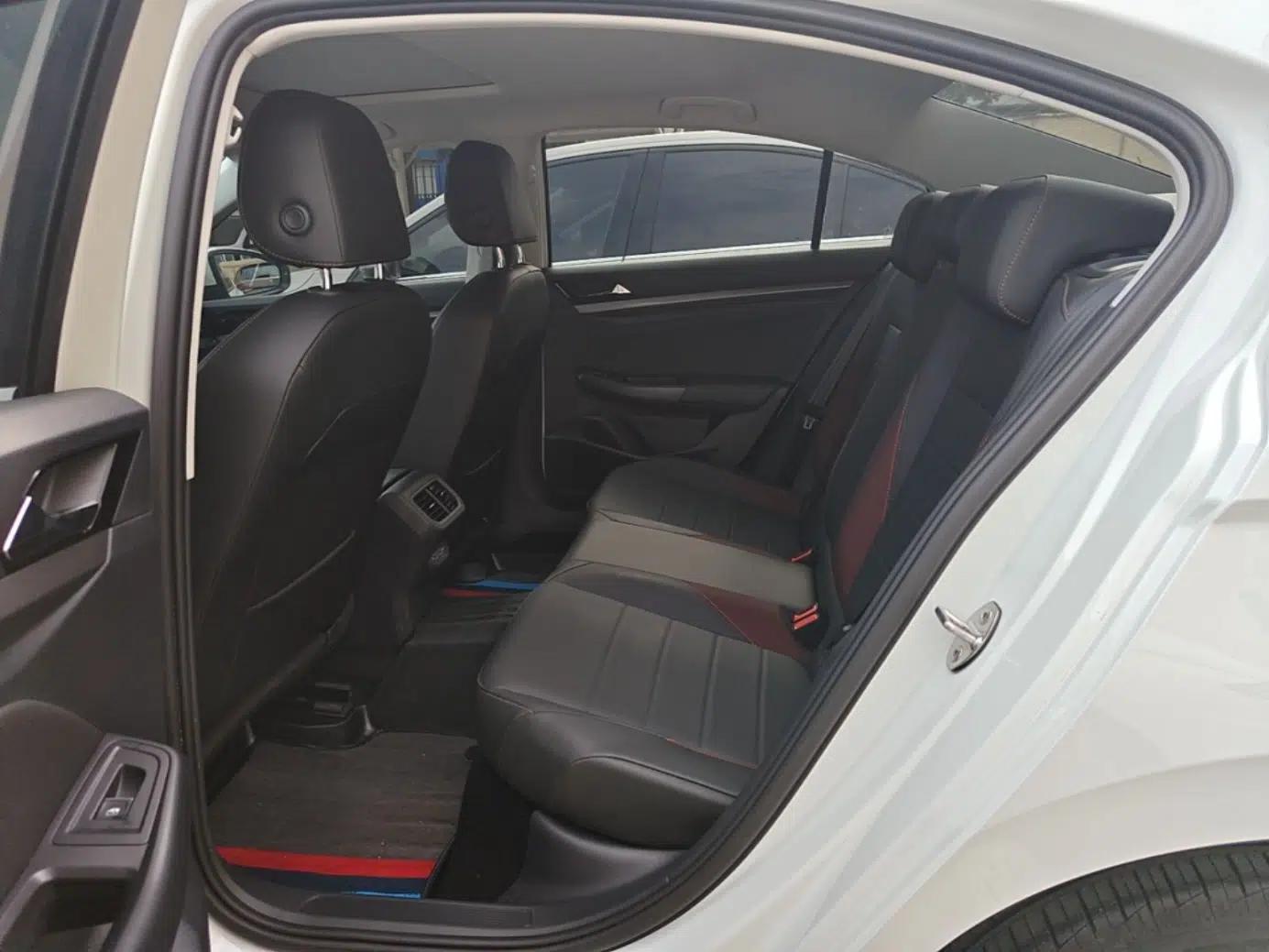 Volkswagen Bora 2021 1.5L Automatic Elite Smart Connect Edition — миниатюра 20