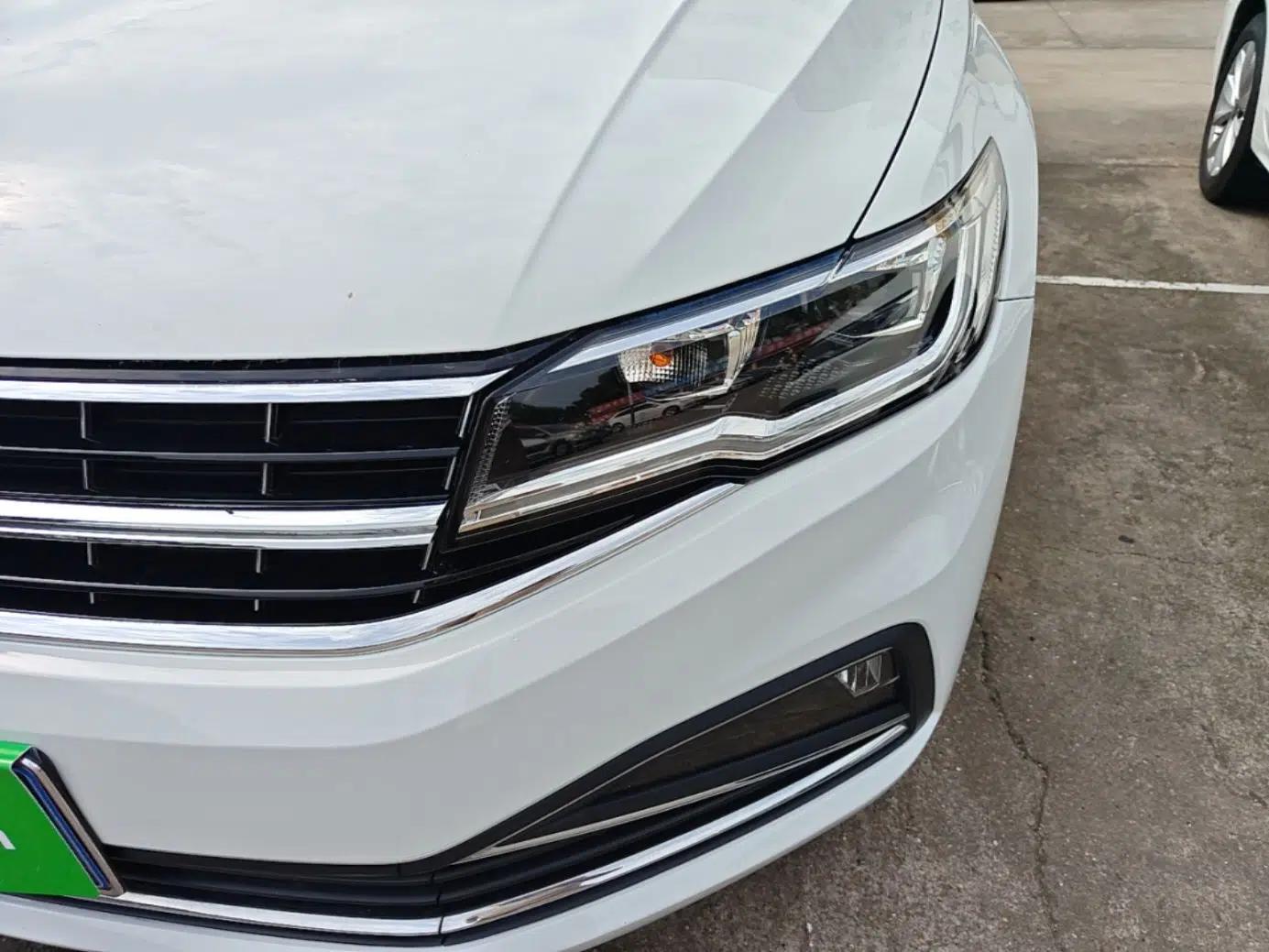Volkswagen Bora 2021 1.5L Automatic Elite Smart Connect Edition — миниатюра 8
