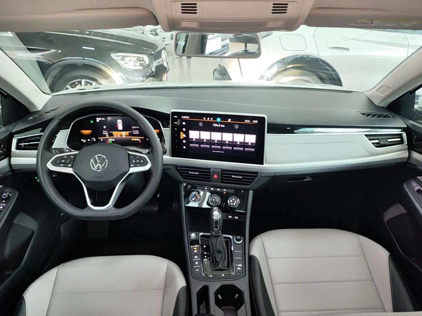 Volkswagen Bora 2023 280TSI DSG Comfort Edition — миниатюра 12