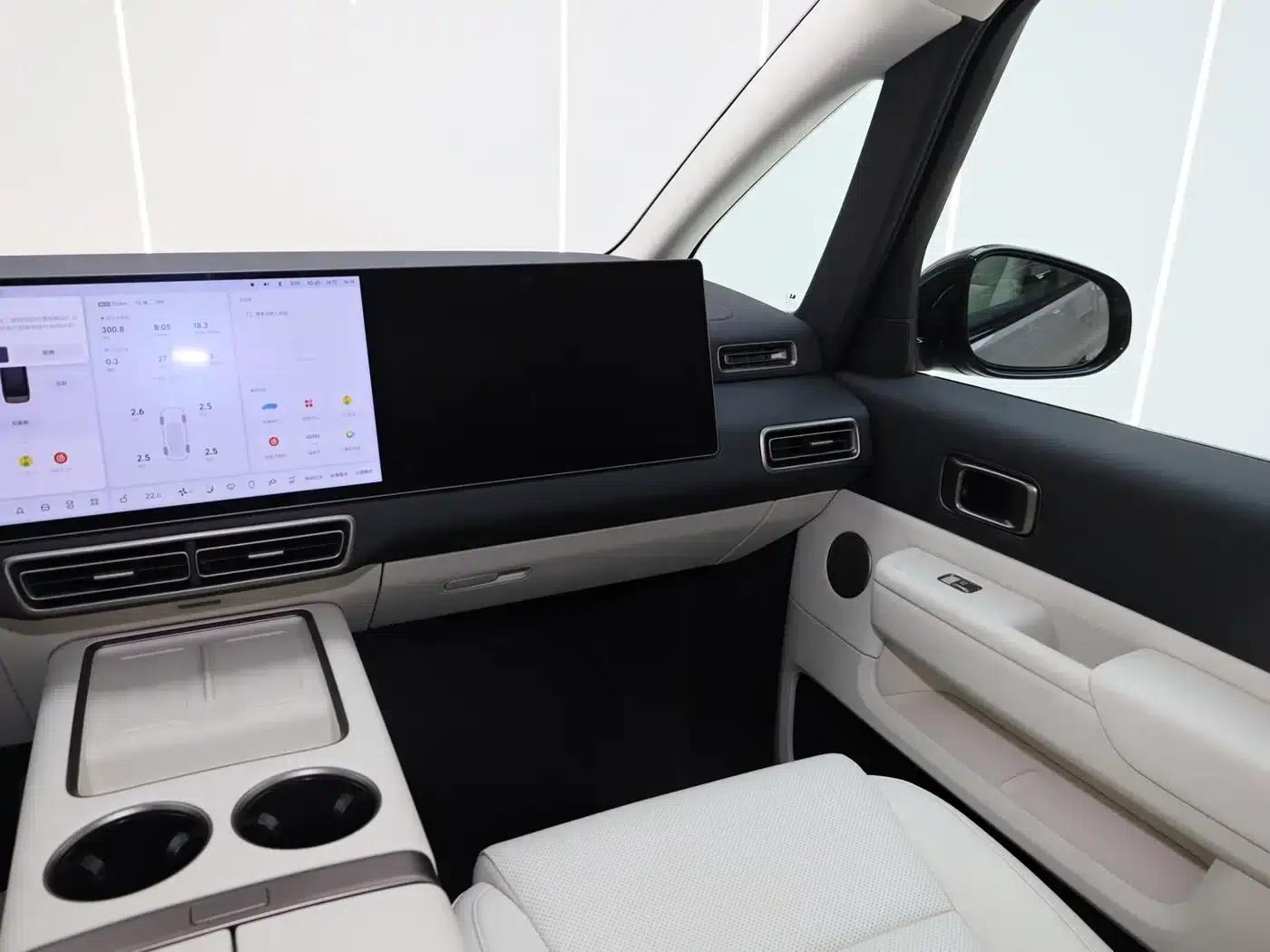 Li Auto MEGA 2025 Home Edition — миниатюра 14