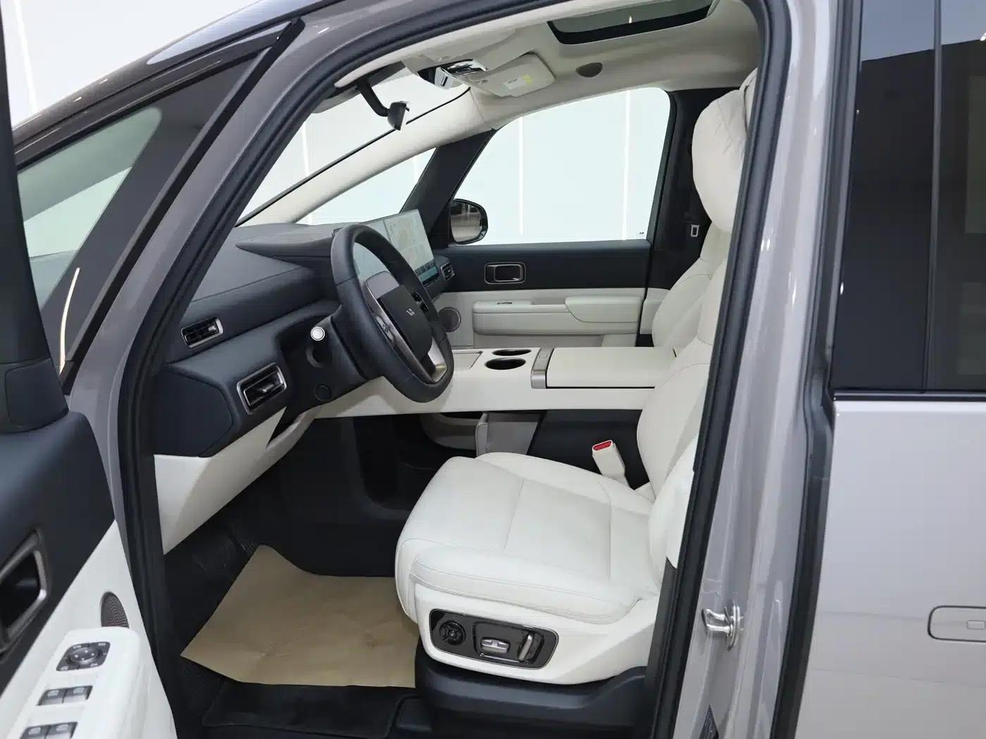 Li Auto MEGA 2025 Home Edition — миниатюра 17