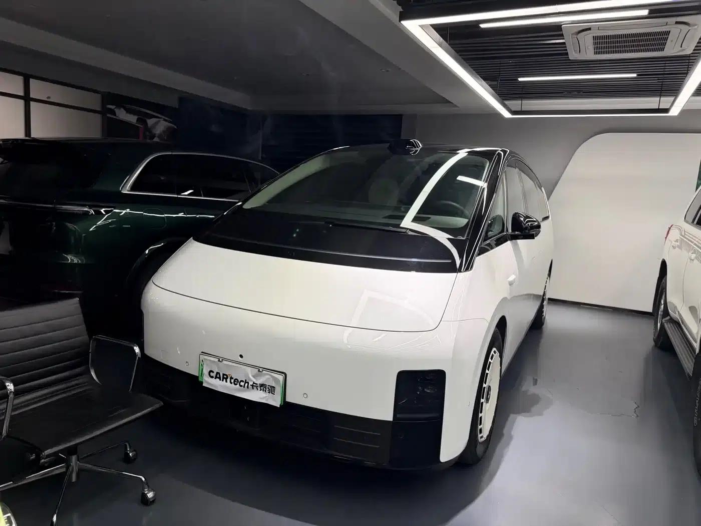 Li Auto MEGA 2024 Ultra — миниатюра 1