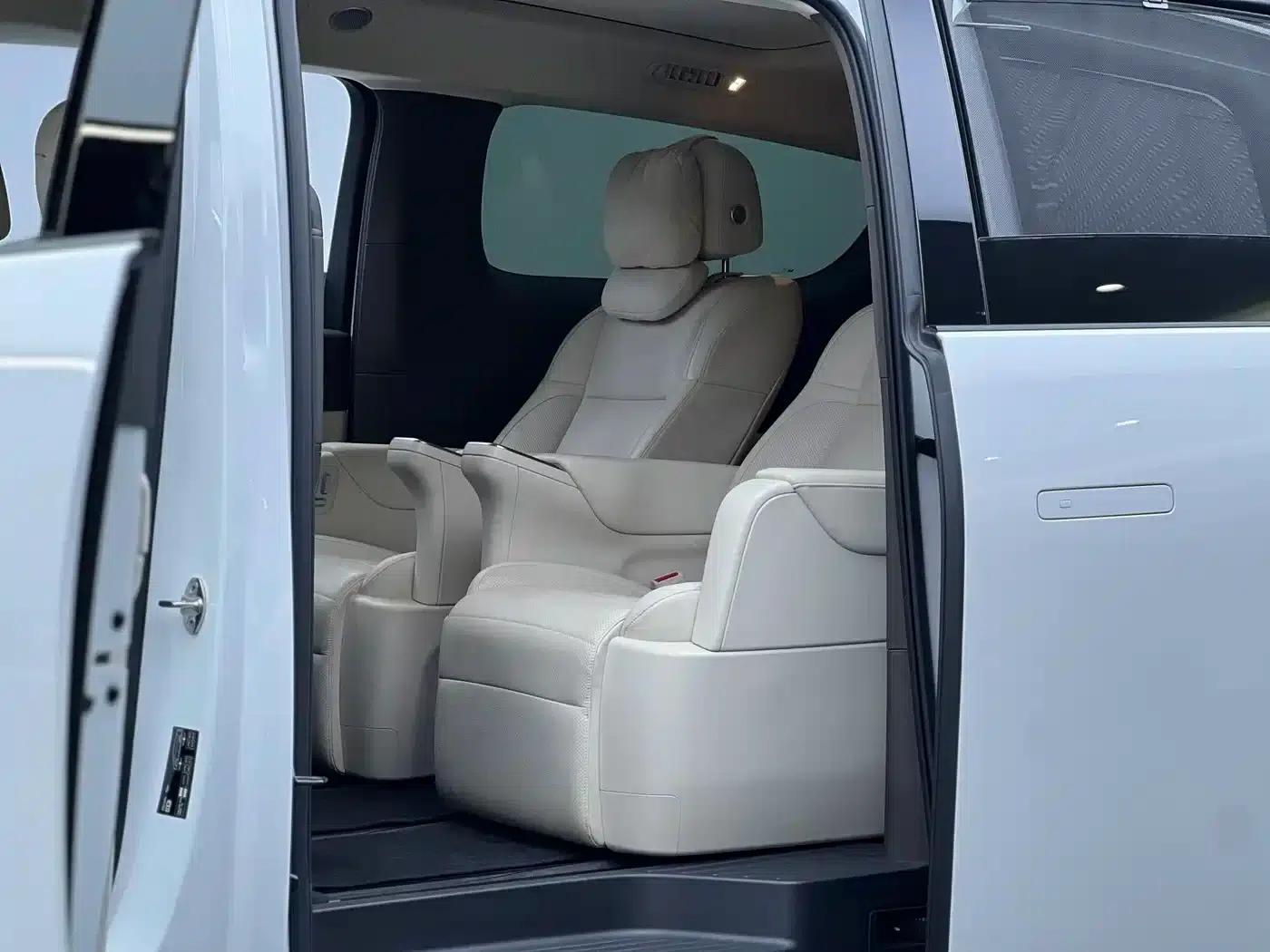 Li Auto MEGA 2024 Ultra — миниатюра 20