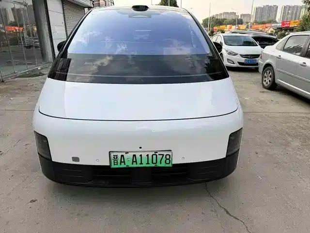 Li Auto MEGA 2025 Home Edition