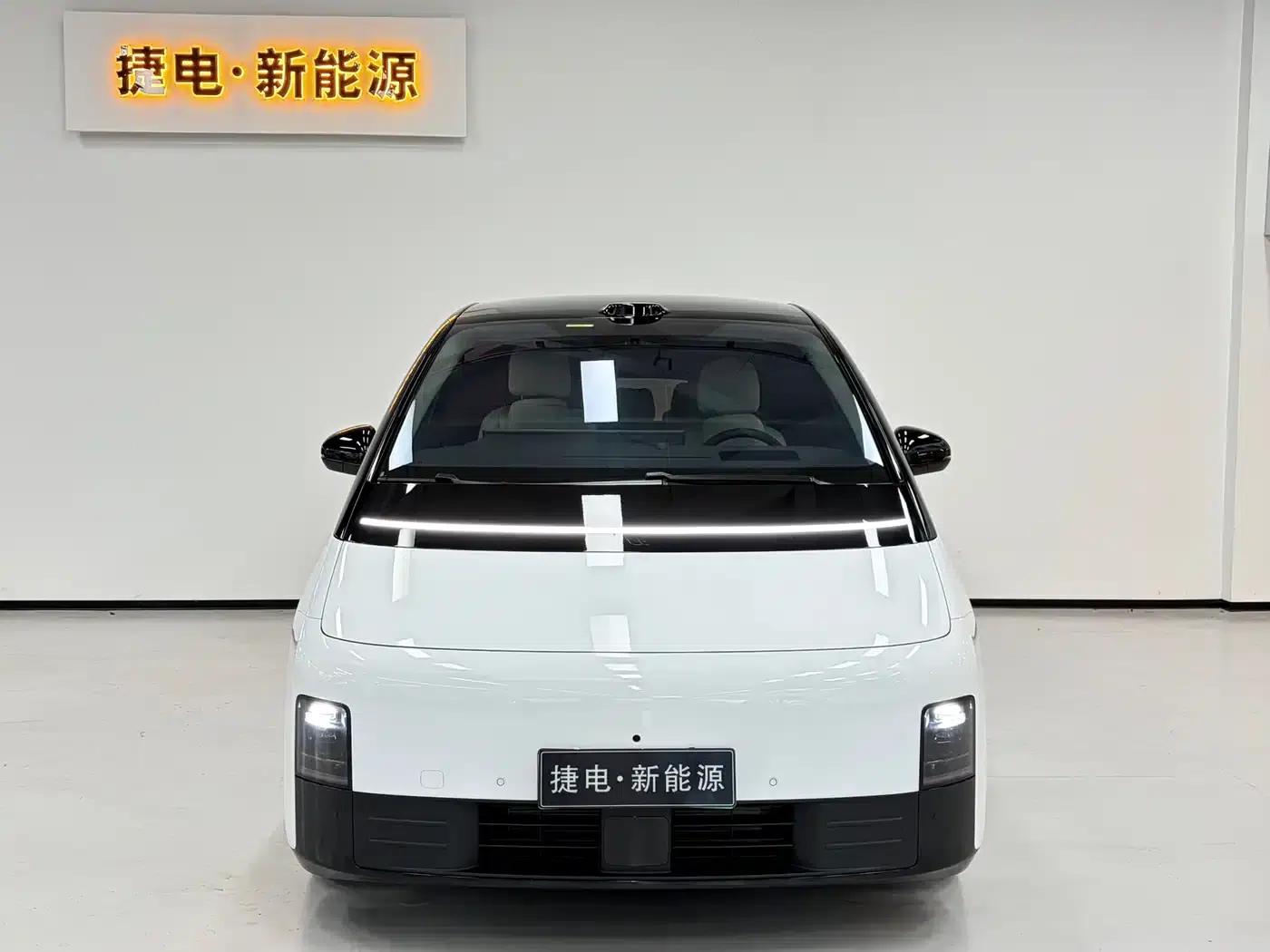 Li Auto MEGA 2025 Home Edition — миниатюра 2