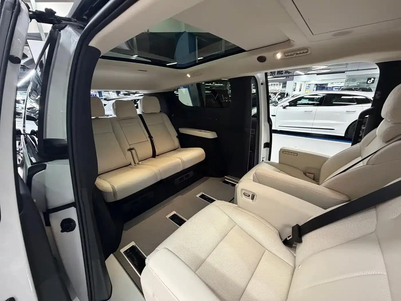 Li Auto MEGA 2025 Home Edition — миниатюра 13