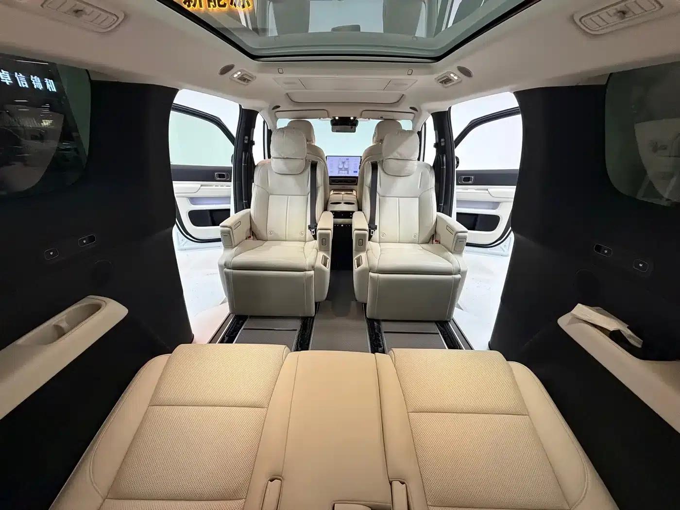 Li Auto MEGA 2025 Home Edition — миниатюра 15